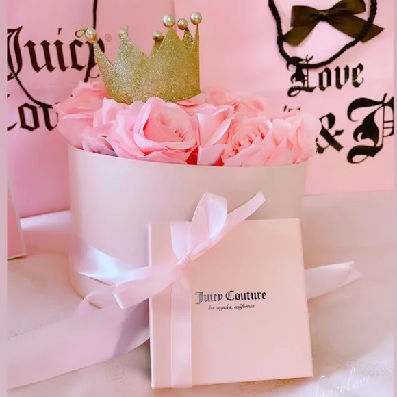 Juicy Couture pink & girly mystery medium box - Picture 2 of 3
